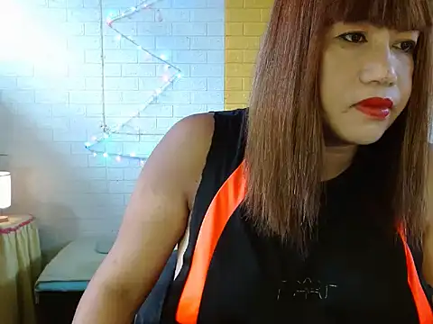 Snapshot of Peachy18xxx chatting on February 25, 2026, 4:34 am Peachy18xxx online show from February 25, 2026, 4:34 am