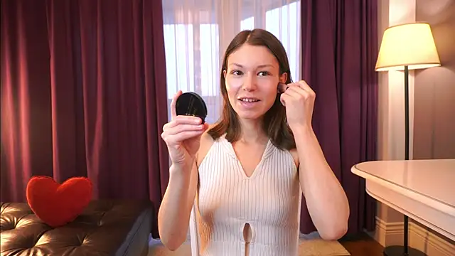 ElwynaBrickell online show from November 7, 2025, 4:17 am