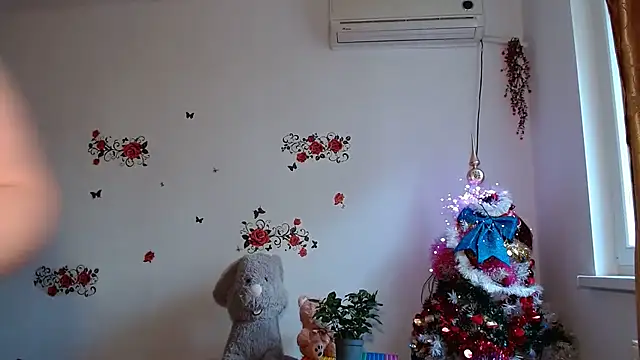 andreea2011 online show from October 24, 2025, 10:47 am