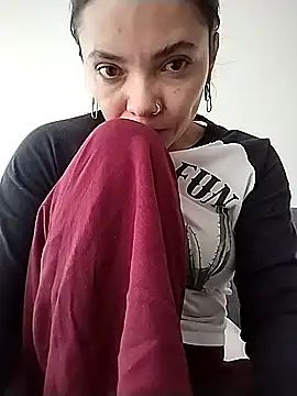 Snapshot of Cami_Konor chatting on November 22, 2025, 8:18 pm Cami Konor online show from November 22, 2025, 8:18 pm