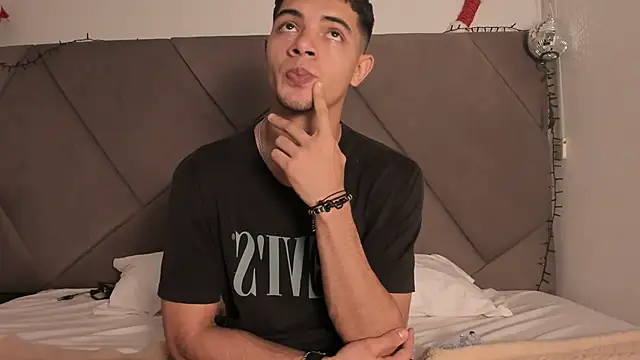 andrew colleman online show from November 18, 2025, 5:49 pm