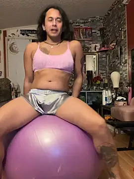 Snapshot of TranSexualJade95 chatting on June 18, 2026, 9:14 am TranSexualJade95 online show from June 18, 2026, 9:14 am