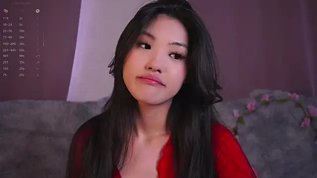 Snapshot of FancyEsten chatting on October 12, 2025, 8:16 am FancyEsten online show from October 12, 2025, 8:16 am