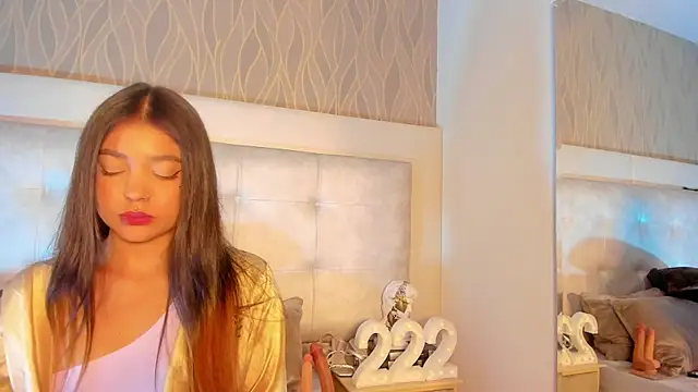 Snapshot of AbbyBeck chatting on October 17, 2025, 1:35 pm AbbyBeck online show from October 17, 2025, 1:35 pm