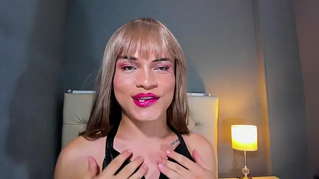 OrianaSaenz  online show from November 12, 2025, 10:02 pm