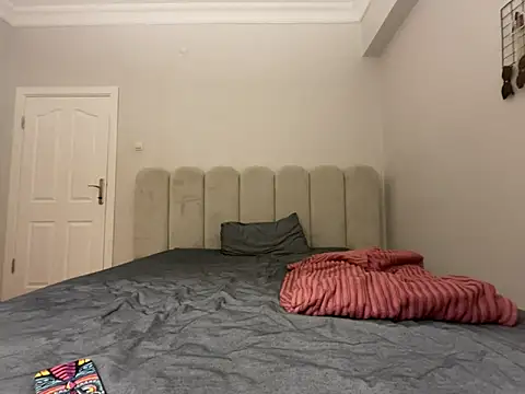 Snapshot of Elifeylull chatting on March 13, 2026, 11:21 pm Elifeylull online show from March 13, 2026, 11:21 pm