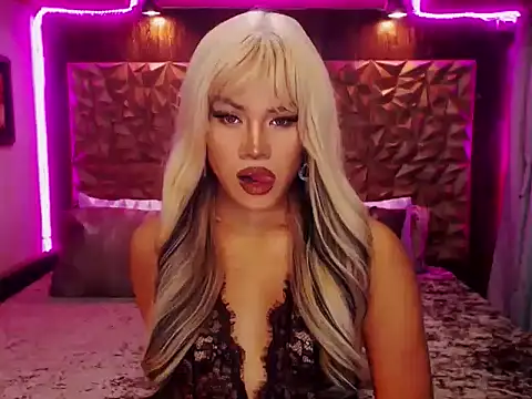 YllanaAltheaXxX online show from September 21, 2025, 5:07 pm