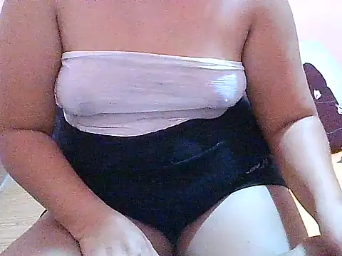 Snapshot of fresh_rosie chatting on June 3, 2026, 8:13 pm fresh rosie online show from June 3, 2026, 8:13 pm
