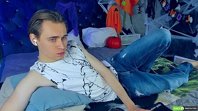 Snapshot of WilliamDyson chatting on October 19, 2025, 4:04 am WilliamDyson online show from October 19, 2025, 4:04 am