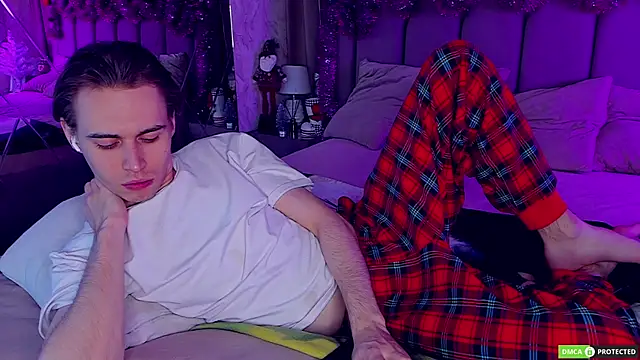 WilliamDyson online show from December 19, 2025, 3:10 am