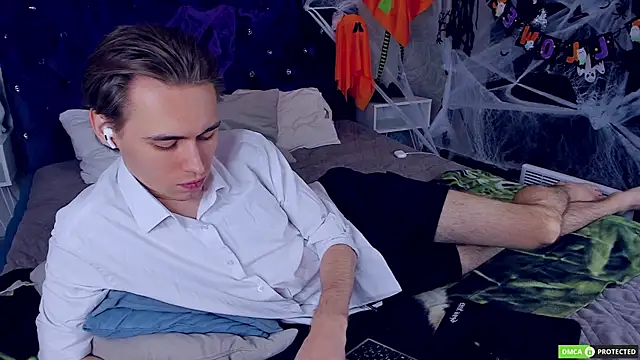 Snapshot of WilliamDyson chatting on October 16, 2025, 3:15 am WilliamDyson online show from October 16, 2025, 3:15 am