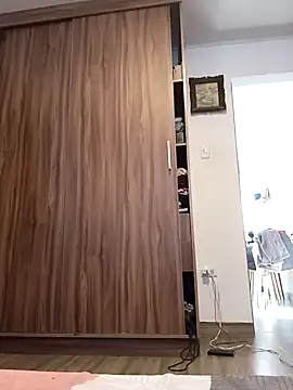 Fernandar2025 online show from February 14, 2026, 2:39 pm