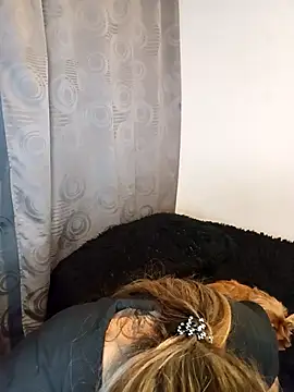 Snapshot of Fernandar2025 chatting on November 4, 2025, 11:08 pm Fernandar2025 online show from November 4, 2025, 11:08 pm