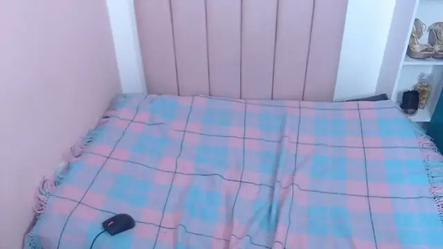 Snapshot of Cary_Addisson chatting on November 11, 2025, 1:06 pm Cary Addisson online show from November 11, 2025, 1:06 pm