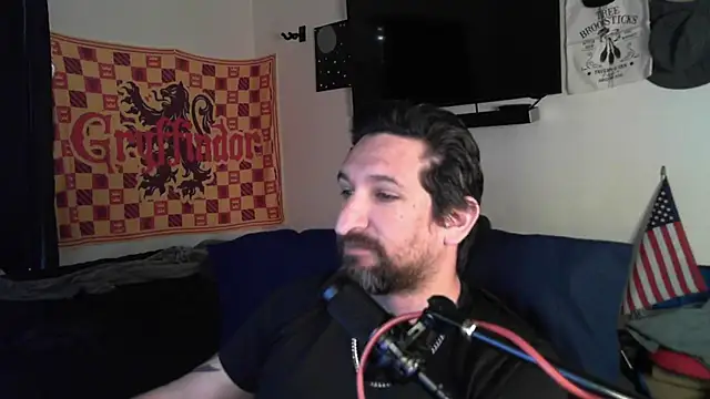 DevilPup75  online show from October 9, 2025, 9:48 pm