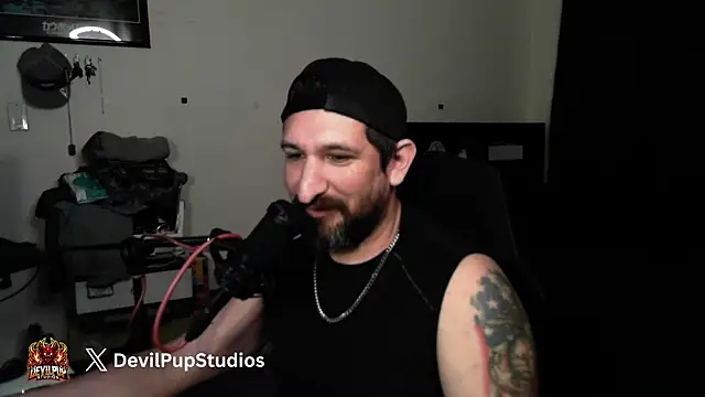 Snapshot of DevilPup75_ chatting on August 3, 2026, 9:04 am DevilPup75 online show from August 3, 2026, 9:04 am