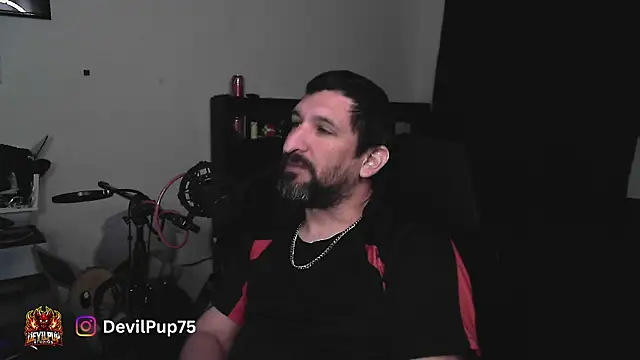 Snapshot of DevilPup75_ chatting on July 22, 2026, 5:31 am DevilPup75 online show from July 22, 2026, 5:31 am