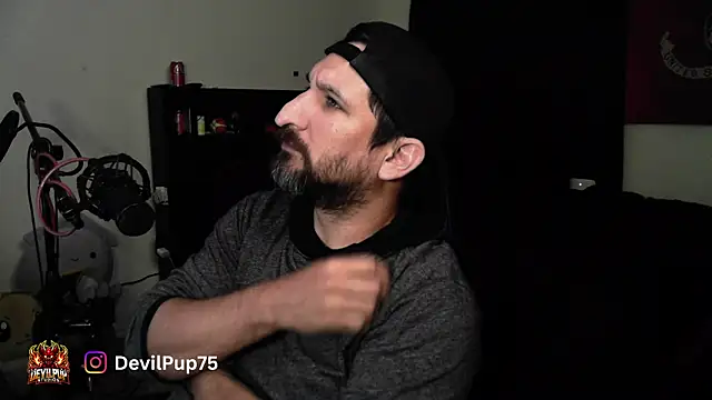Snapshot of DevilPup75_ chatting on July 25, 2026, 5:59 am DevilPup75 online show from July 25, 2026, 5:59 am