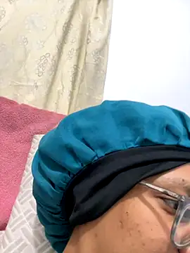 Valen1800 online show from November 26, 2025, 12:54 am