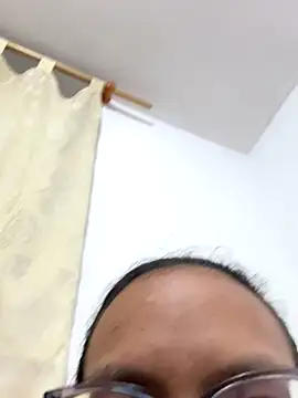 Valen1800 online show from November 21, 2025, 1:37 am