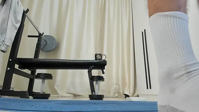 Snapshot of dreamon007007007 chatting on December 14, 2025, 8:09 am dreamon007007007 online show from December 14, 2025, 8:09 am