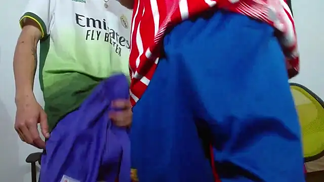 skinny23cm online show from February 25, 2026, 4:07 pm