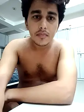 HarryChoudhary21 online show from May 17, 2026, 10:21 pm