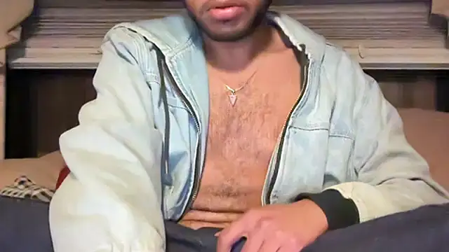 Snapshot of DERTYLAY chatting on February 18, 2026, 2:42 am DERTYLAY online show from February 18, 2026, 2:42 am