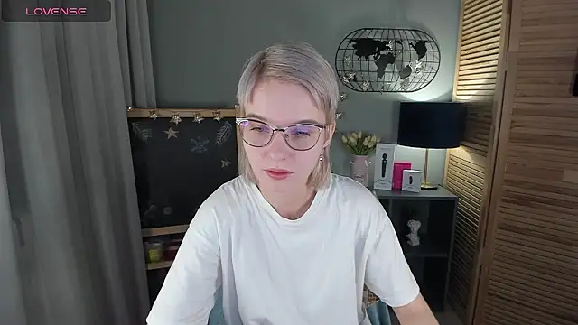 Madelaineses online show from January 14, 2026, 11:03 am