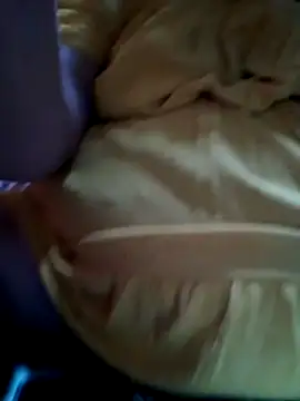 Snapshot of Huge_mama69 chatting on October 25, 2025, 8:46 am Huge mama69 online show from October 25, 2025, 8:46 am