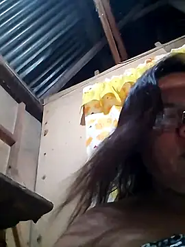 Snapshot of Huge_mama69 chatting on June 25, 2026, 8:58 pm Huge mama69 online show from June 25, 2026, 8:58 pm