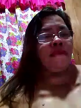 Snapshot of Huge_mama69 chatting on October 14, 2025, 11:04 pm Huge mama69 online show from October 14, 2025, 11:04 pm