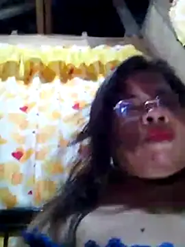 Snapshot of Huge_mama69 chatting on July 27, 2026, 1:07 pm Huge mama69 online show from July 27, 2026, 1:07 pm