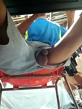 Snapshot of elvergonyestrella chatting on November 20, 2025, 1:34 pm elvergonyestrella online show from November 20, 2025, 1:34 pm