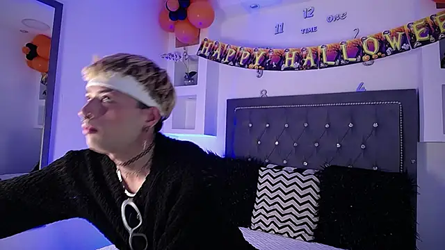 Snapshot of OzorioDany chatting on October 14, 2025, 4:13 am OzorioDany online show from October 14, 2025, 4:13 am