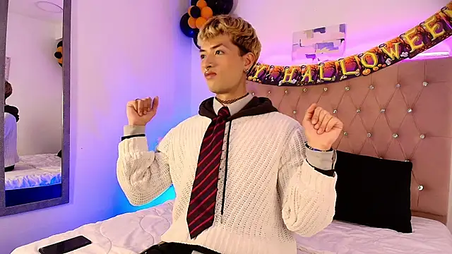 Snapshot of OzorioDany chatting on October 11, 2025, 3:51 am OzorioDany online show from October 11, 2025, 3:51 am