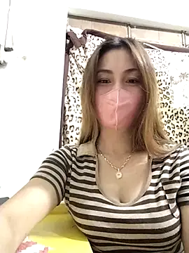 Snapshot of Baby-ladysweet20 chatting on November 15, 2025, 11:58 am Baby-ladysweet20 online show from November 15, 2025, 11:58 am