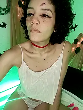 Snapshot of ancesstral_angel chatting on October 20, 2025, 12:13 am ancesstral angel online show from October 20, 2025, 12:13 am