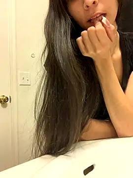 lovinlush online show from October 24, 2025, 4:17 pm