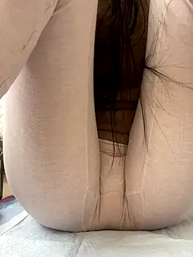 Snapshot of Alicia066 chatting on November 25, 2025, 5:19 am Alicia066 online show from November 25, 2025, 5:19 am