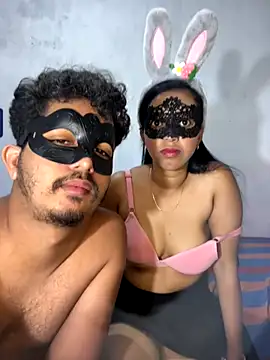 Snapshot of celone_couple_22 chatting on October 10, 2025, 12:06 pm celone couple 22 online show from October 10, 2025, 12:06 pm