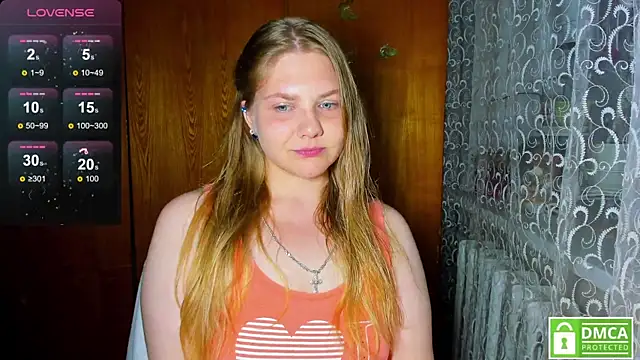 AlinaMors online show from July 22, 2026, 8:33 pm