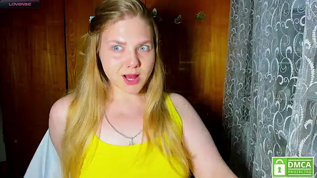 AlinaMors online show from July 8, 2026, 9:26 pm