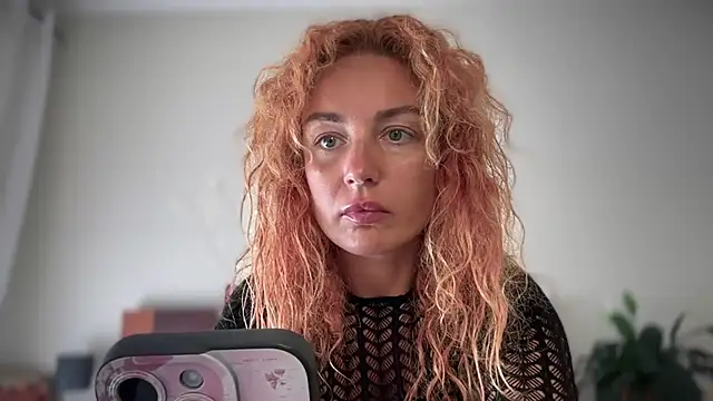 Reddgiirl online show from July 22, 2026, 6:59 am
