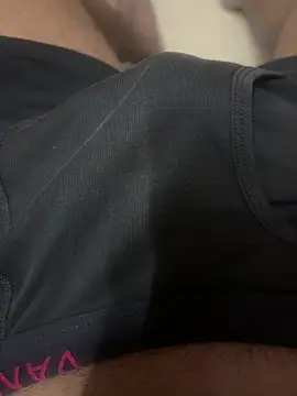 Brocodeboy0054 online show from October 7, 2025, 6:31 pm