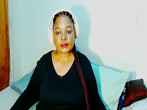 Love-Racheal75 online show from June 24, 2026, 5:55 pm