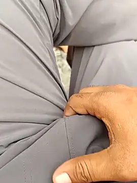 Snapshot of hard_boy9455 chatting on November 1, 2025, 4:41 am hard boy9455 online show from November 1, 2025, 4:41 am