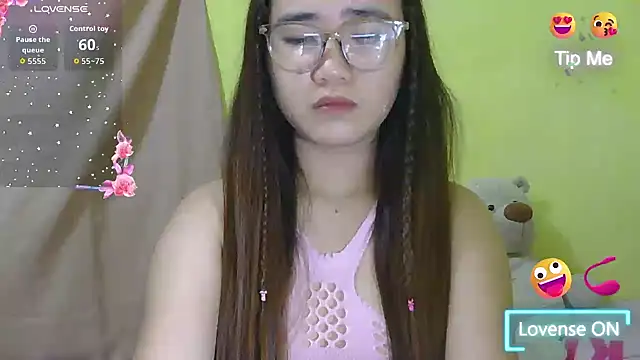 Snapshot of HornyAsian4uxx chatting on March 14, 2026, 2:01 pm HornyAsian4uxx online show from March 14, 2026, 2:01 pm