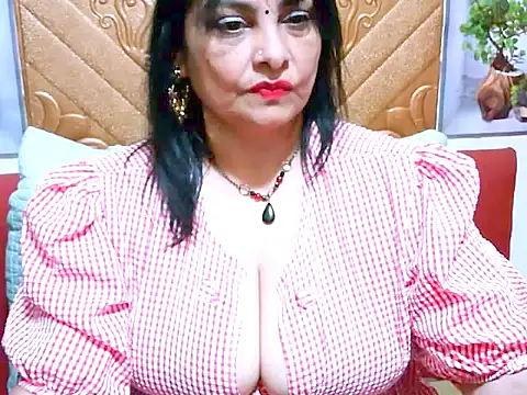 Snapshot of Indiansweetness77 chatting on June 19, 2026, 4:46 pm Indiansweetness77 online show from June 19, 2026, 4:46 pm