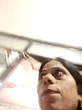 Snapshot of Soniya_Roy chatting on March 18, 2026, 9:56 am Soniya Roy online show from March 18, 2026, 9:56 am